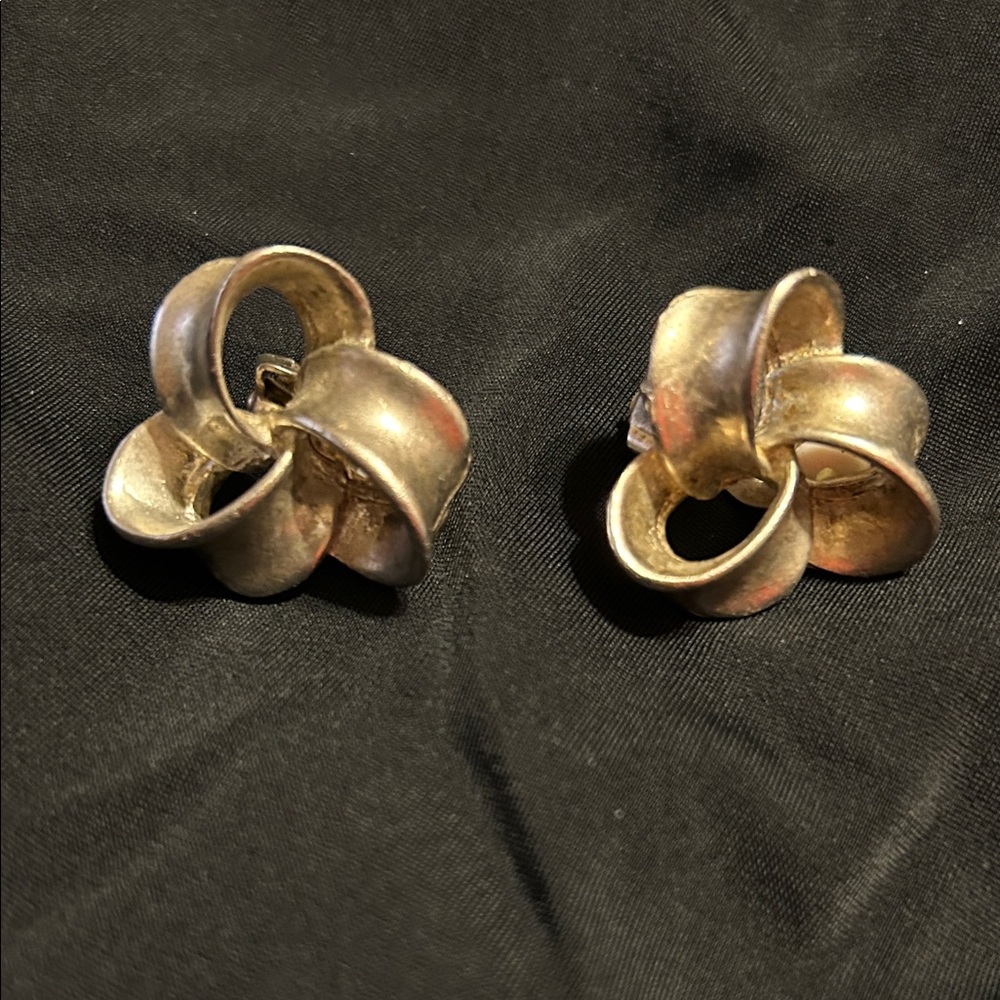 Silver Tone Vintage Knot Earrings